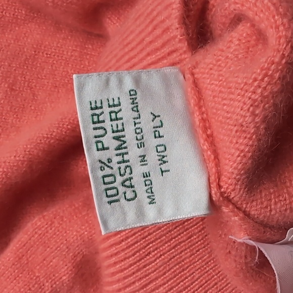 Best of Scotland Cashmere Men's V-neck Sweater, Large/EU 48 - Picture 3 of 8